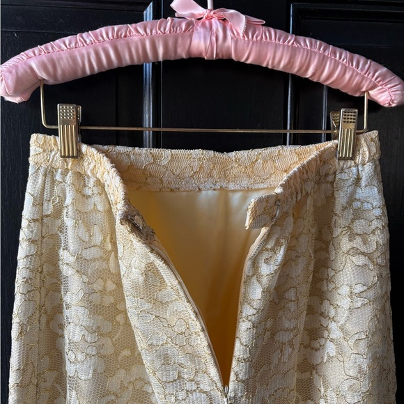 VTG Karen Lawrence Metallic Gold Mesh Lace Overlay Skirt Suit Size S/M - Picture 11 of 14